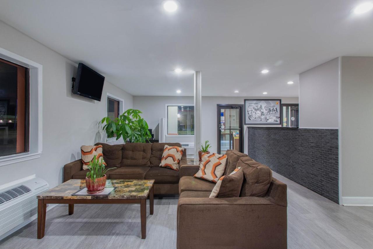 Super 8 By Wyndham Флоренс Экстерьер фото